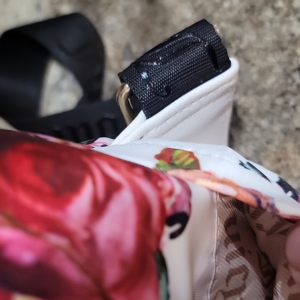Juicy Couture EUC Floral Rose Print Backpack - Picture 4 of 8